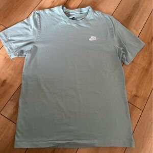 Nike Men's Mint Green Short Sleeve Tee